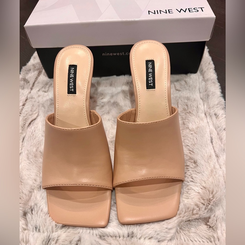 NIB Nine West Rovah Wedge Slide